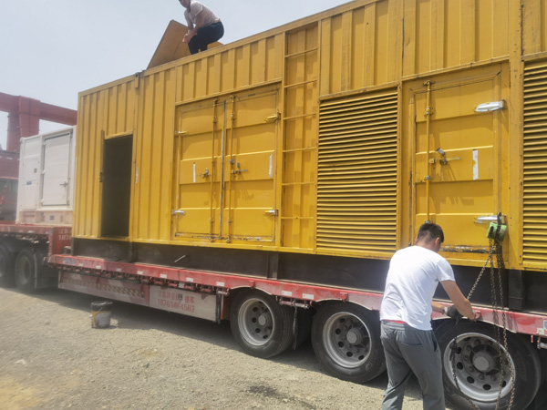海东发电机出租100KW发电机需要什么规格的电缆线?
