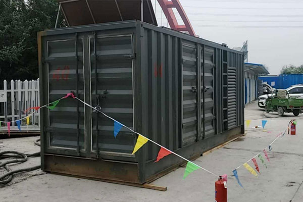 海东发电机租赁空气滤清器多久更换一次？
